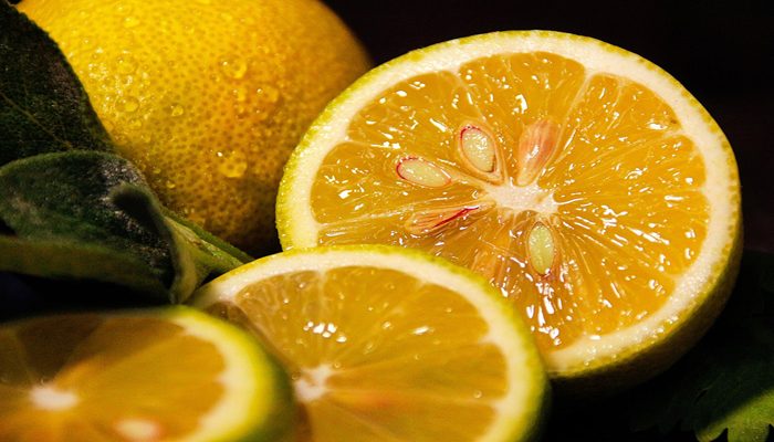 Rahasia Kecantikan dan Kesehatan dari Buah Lemon